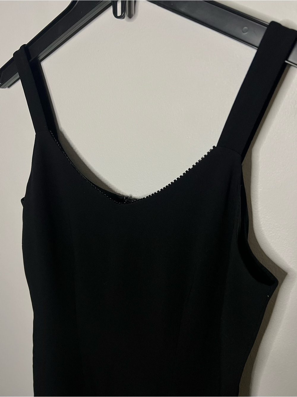 Albert Nipon Classic Black Slip Dress with Ruffled Hem Size 8 - Picture 3 of 9